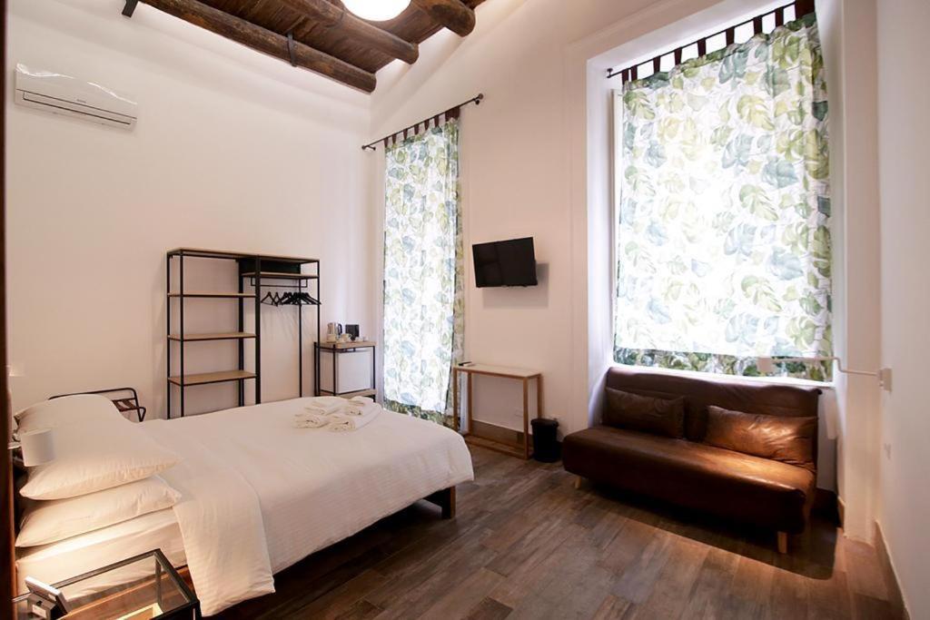 Antica Residenza Fusco Hotel Naples Exterior photo