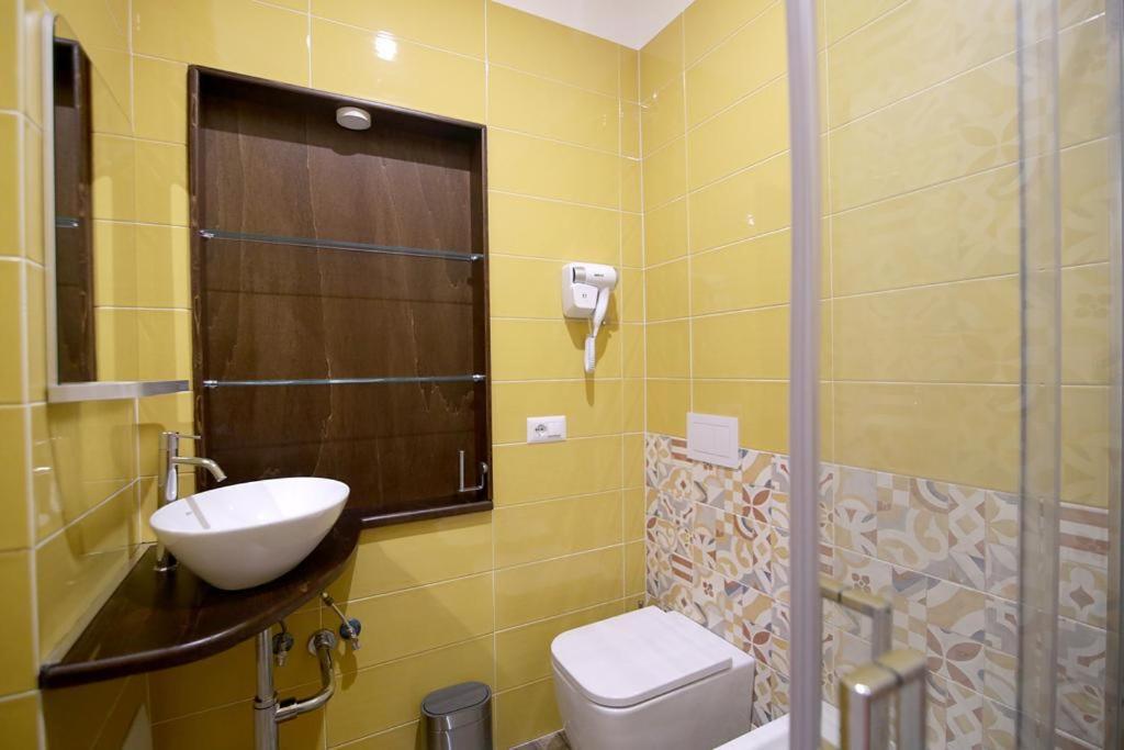 Antica Residenza Fusco Hotel Naples Exterior photo